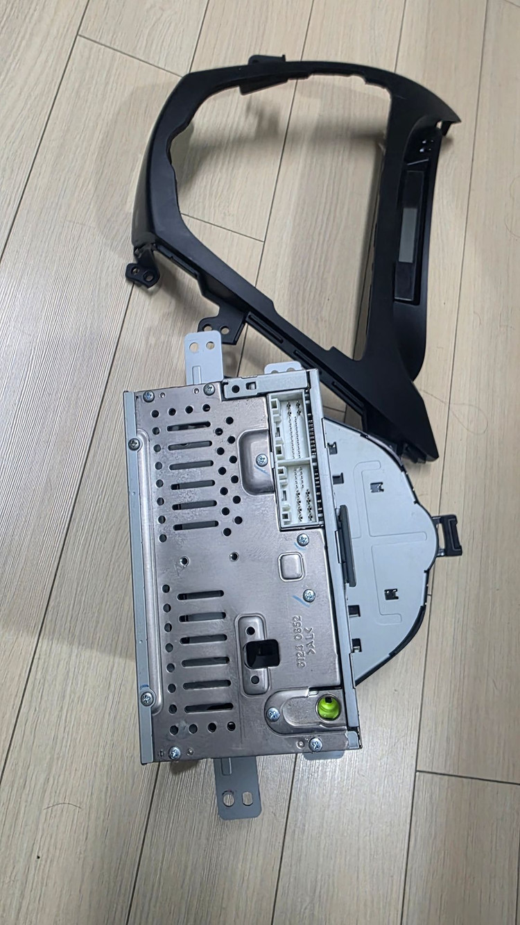 차량용 순정 카오디오 2011년식 아반떼 MD 오디오 팝니다 이미지