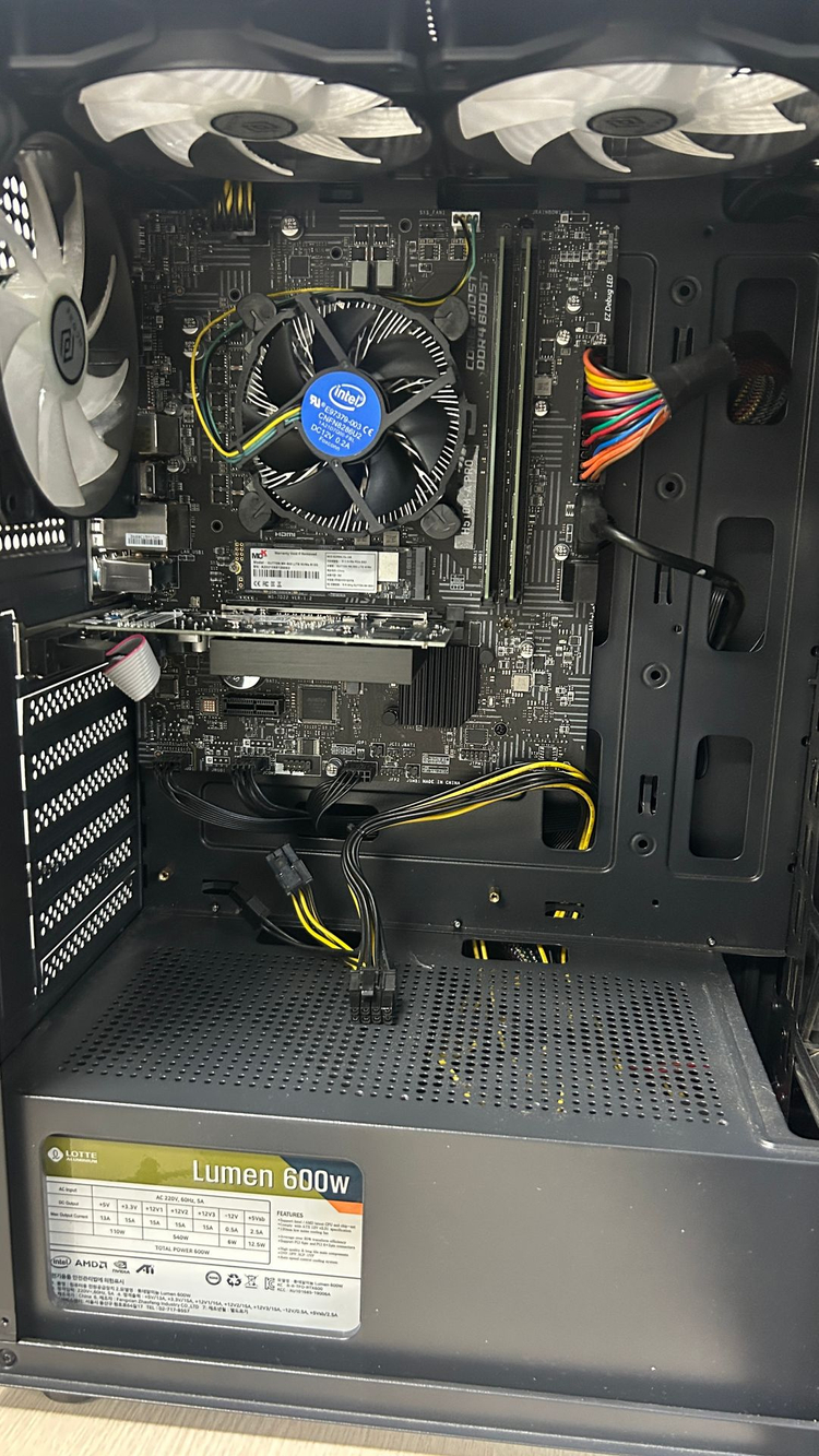 I7-10700F PC 본체 이미지