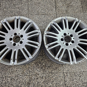 벤츠 W211 E280스포츠 정품 18인치 후륜휠 두개 이미지