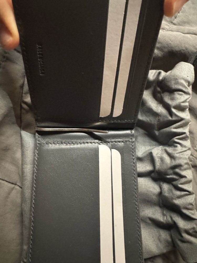 발렌시아가 남성 머니클립 이미지