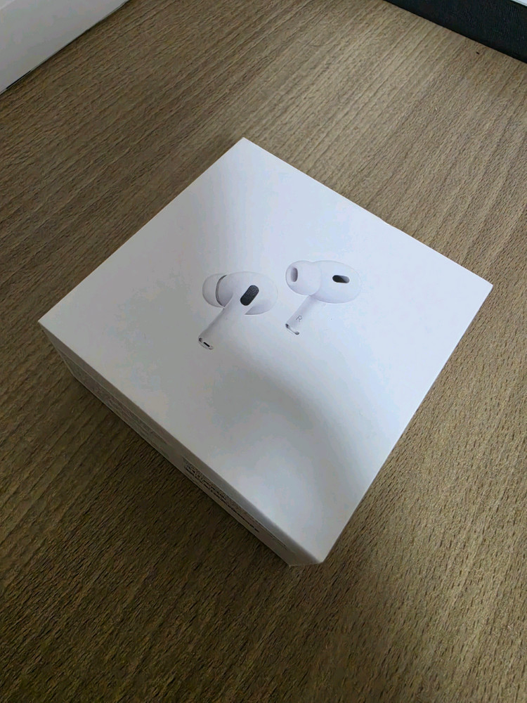 에어팟 프로 2세대 풀박스 이미지