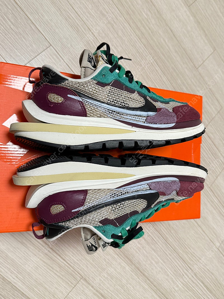 나이키 사카이 베이퍼와플 버건디 265 이미지