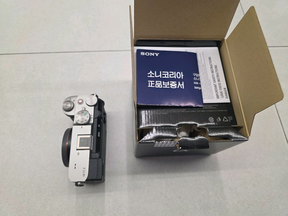 소니 A7C2 풀프레임 미러리스 카메라 바디 실버(최상급) 이미지