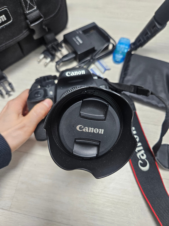 캐논 EOS 700D DSLR 풀세트 판매합니다 이미지