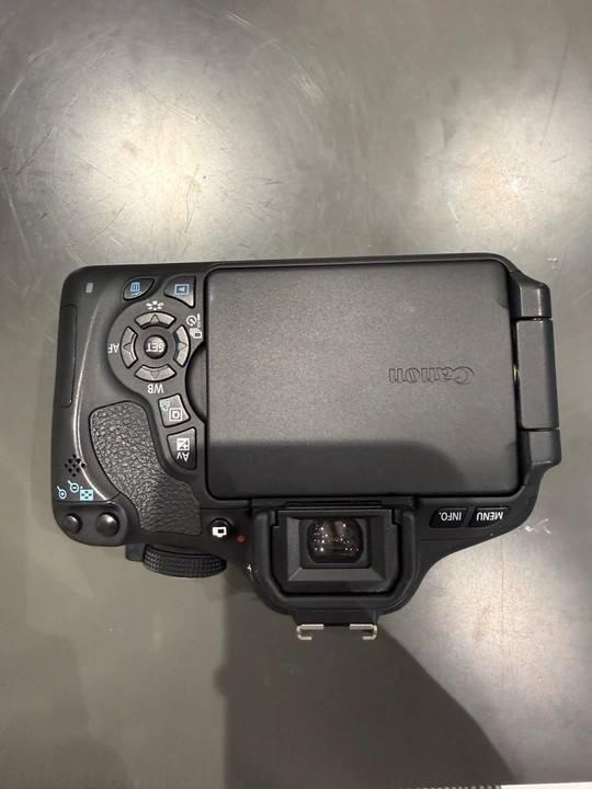 캐논 EOS 600D DSLR 카메라 이미지