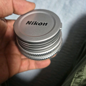 니콘 실버 45mm 2.8p 팬케잌렌즈 이미지