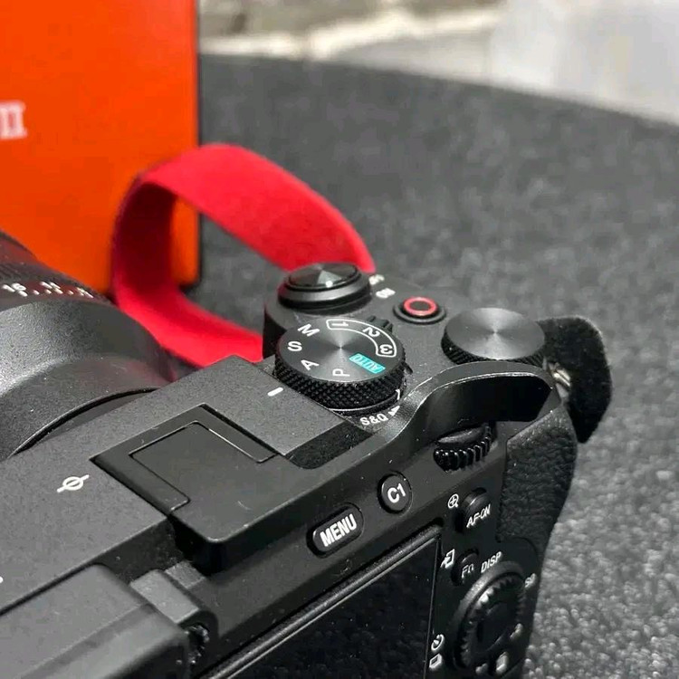 소니 A7C2 풀프레임 카메라 이미지