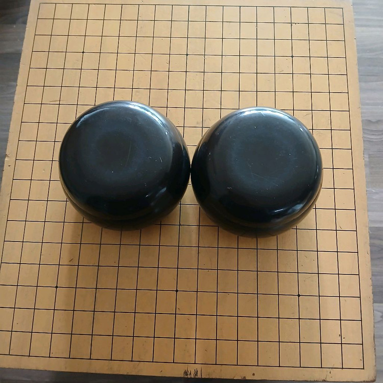 조각다리바둑판 바둑알 바둑통 이미지