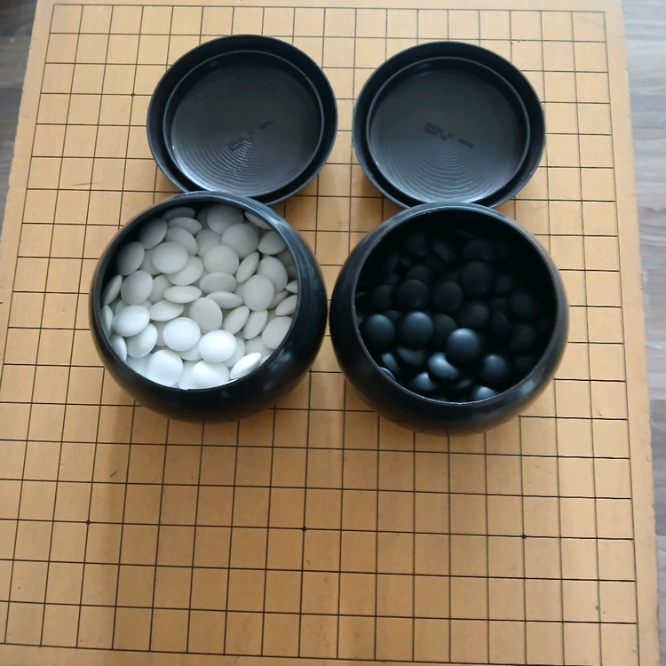 조각다리바둑판 바둑알 바둑통 이미지