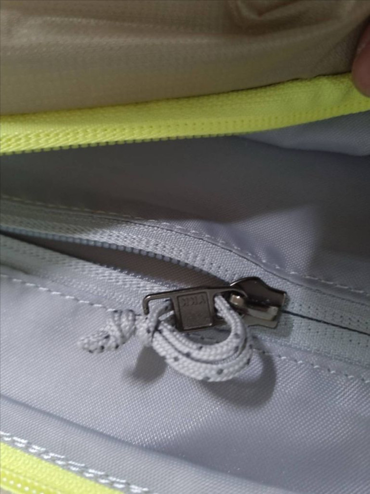 아크테릭스 헬리아드6 크로스바디백 이미지