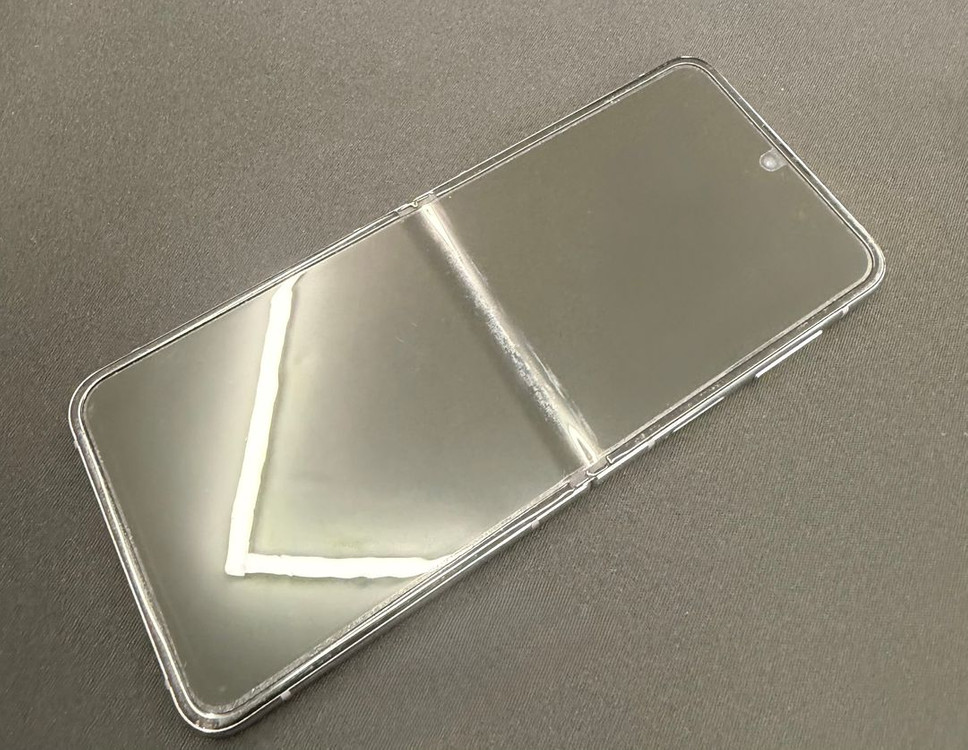 갤럭시 Z플립4 256GB 퍼플 [A등급] 미세 약점멍 이미지