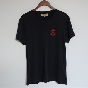 S 버버리 블랙 원형 자수로고 남성 반팔티 8007814 이미지