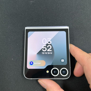 갤럭시Z플립6 실버쉐도우 256GB 상태A급 17995 이미지