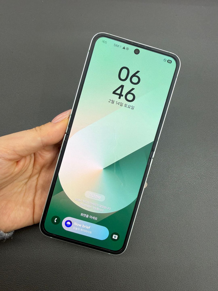 [대전 중고폰] 갤럭시 Z플립6 256GB 민트 / 특A급 / 실물촬영 / 매장운영 091497 이미지