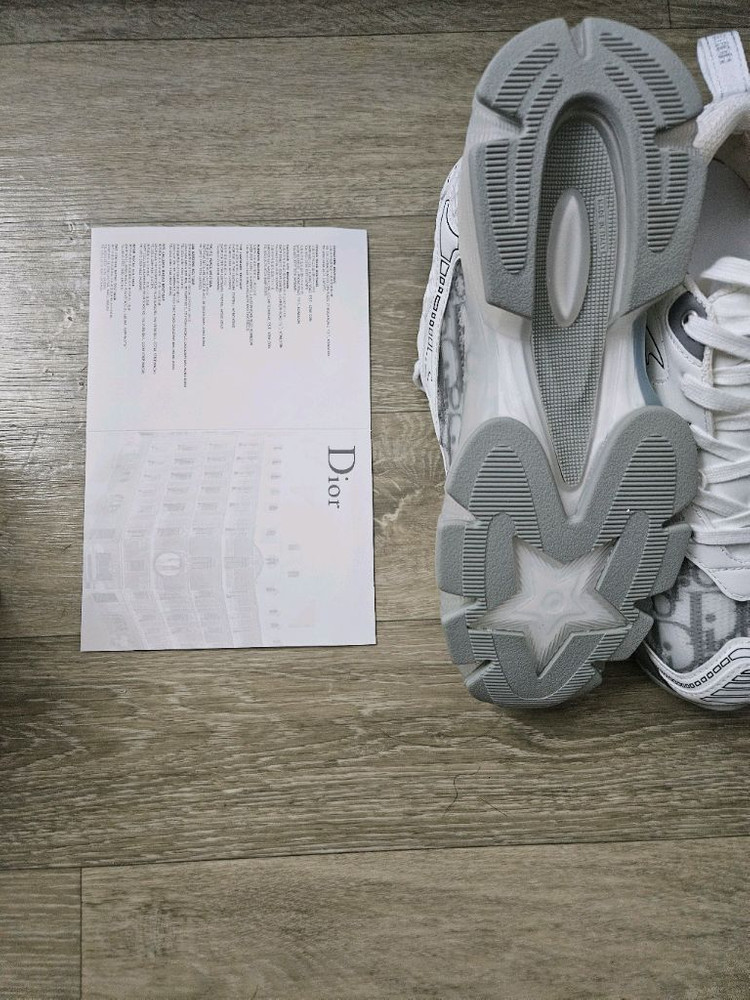 디올 바이브 스니커즈 40사이즈 풀박스 이미지