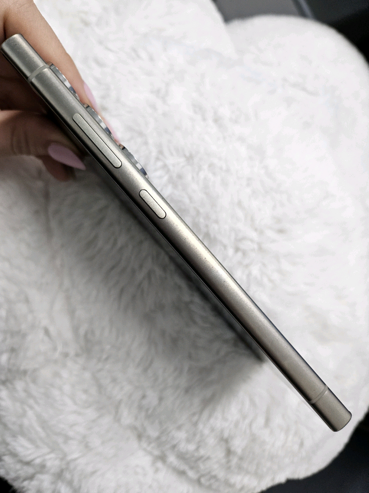 갤럭시S24울트라 256기가 퍼플 이미지