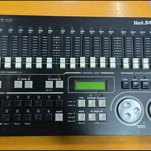 Net.do MAX384 중고 무대 조명 DMX 컨트롤러 이미지