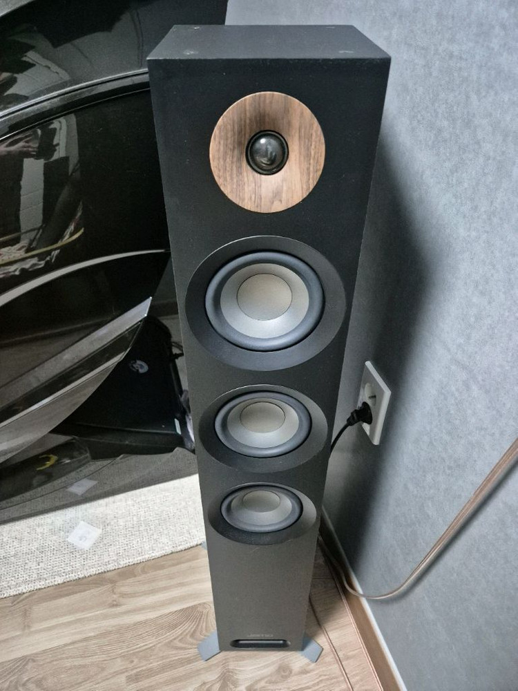 야모(jamo) S809 스피커 판매 또는 북쉘프 스피커와 교환 원합니다. 이미지