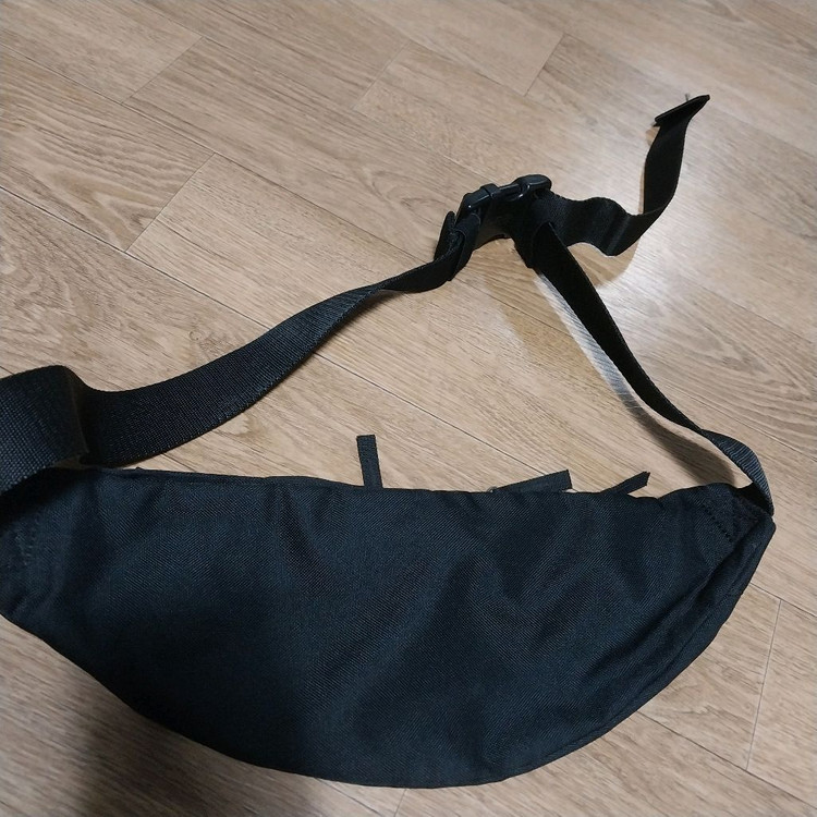 나이키 크로스백 이미지