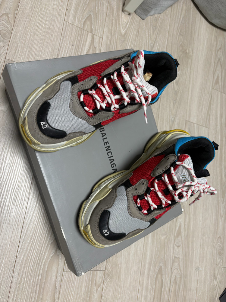 발렌시아가 트리플S 멀티 스니커즈 42 사이즈 풀박스 이미지