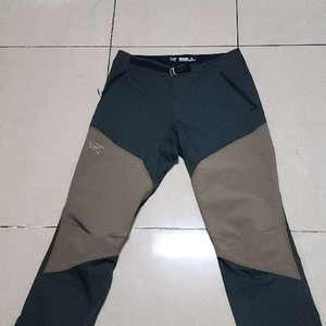 아크테릭스 팬츠 31/ 자켓 M/ 모자등 이미지