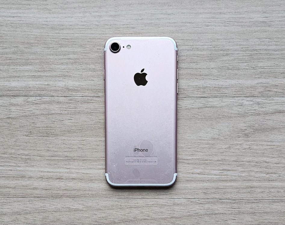 (새상품급) (국내 정품) 아이폰 7 + 정품 구성품 + 기타용품들 이미지