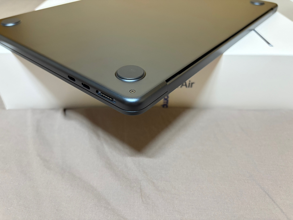 맥북에어 M2 13인치 16GB 1TB 단순개봉 이미지