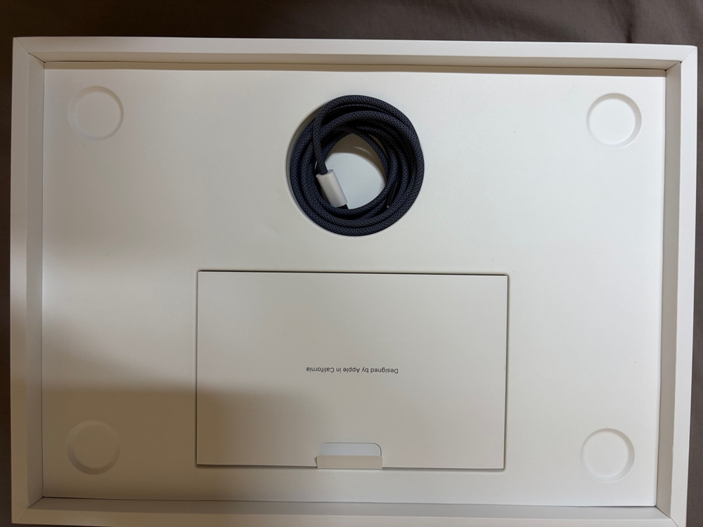 맥북에어 M2 13인치 16GB 1TB 단순개봉 이미지