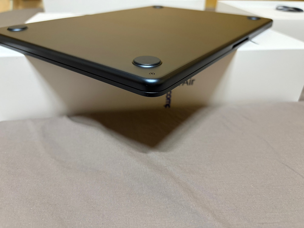 맥북에어 M2 13인치 16GB 1TB 단순개봉 이미지