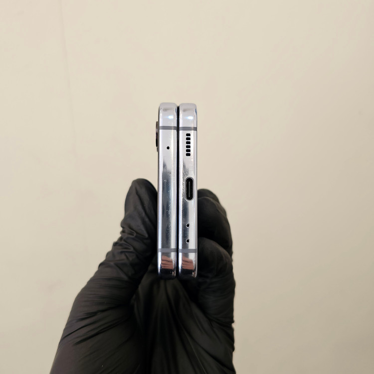 갤럭시Z플립4 256기가 블루 (무잔상) / 0320 이미지