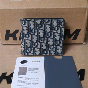 디올 오블리크 반지갑/지갑 정품S급(감정O)구찌프라다루이비통디올고야드샤넬셀린느보테가생로랑발렌시아가버버리가방 이미지