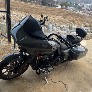 할리데이비슨 로드글라이드ST 이미지