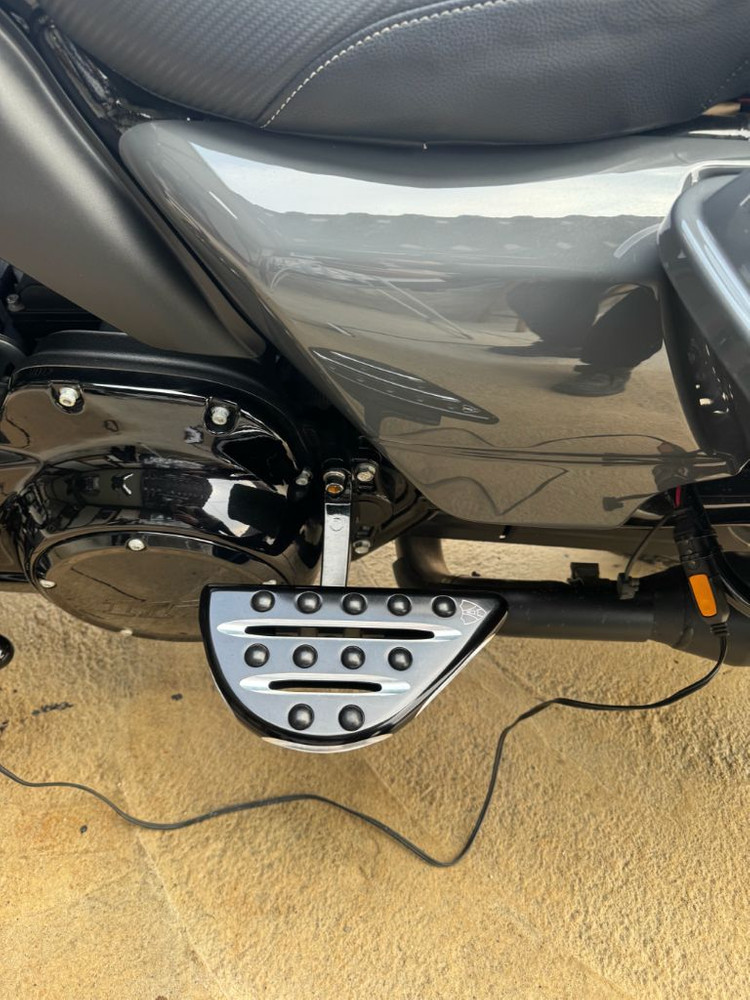 할리데이비슨 로드글라이드ST 이미지