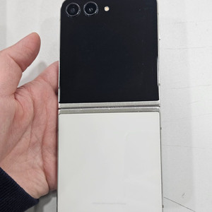갤럭시Z플립5 256GB 화이트 가성비폰 이미지
