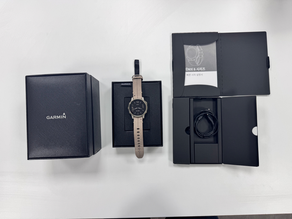 가민 피닉스 6S 사파이어 GPS 스마트워치 이미지