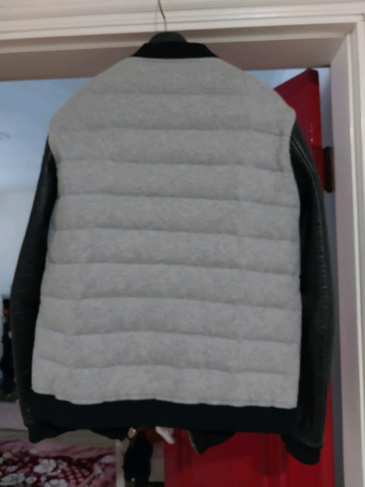 발렌티노 남성 팔가죽 패딩자켓 L 이미지