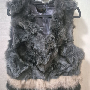 Roberta-Ilam 그레이 폭스퍼 조끼 이미지