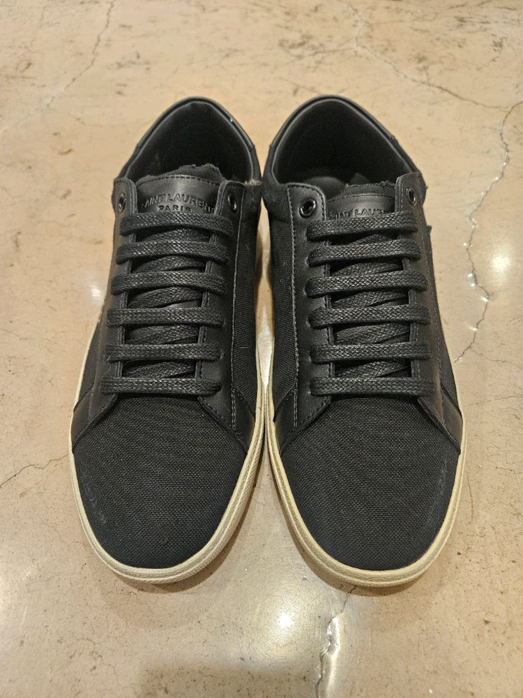 생로랑 디스트로이트 로우탑 스니커즈 남성 블랙 미착용 새상품 사이즈 41 이미지