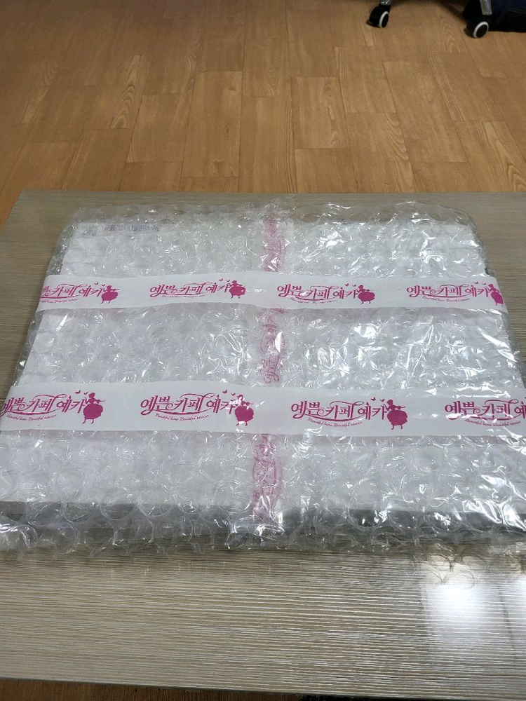 로모노소프 커피잔 2세트 싱잉가든 티잔과소서 2세트 세자티니 지오베르티골드쟁반 등등 이미지