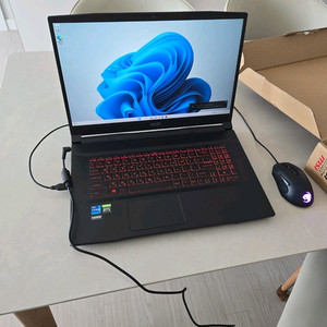 msi 게이밍 노트북 판매합니다. 이미지