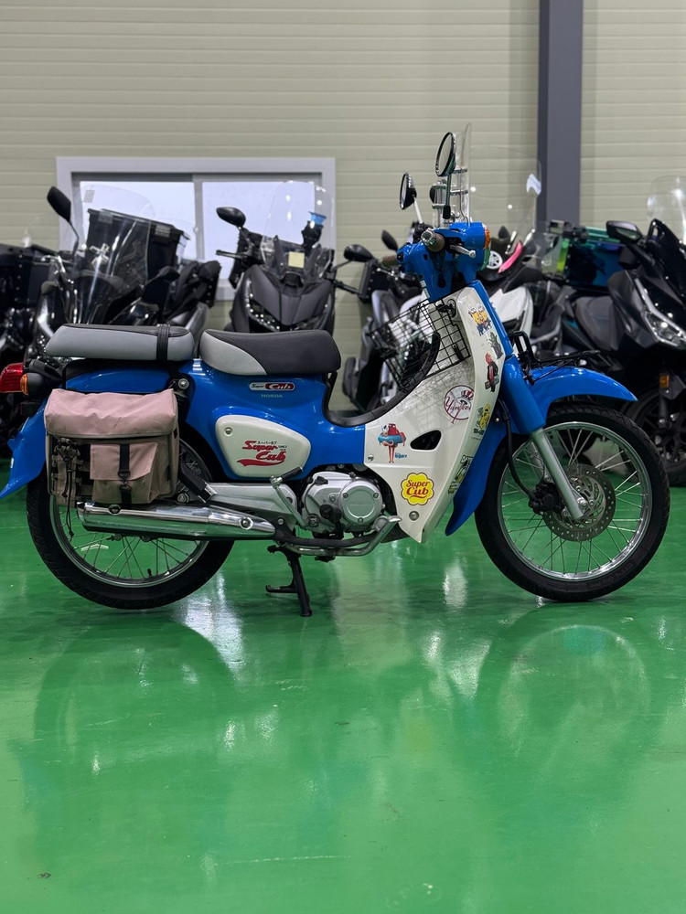 특가) 혼다 23년식 슈퍼커브110 5천 크롬 준튜닝 바이크 판매합니다. 이미지