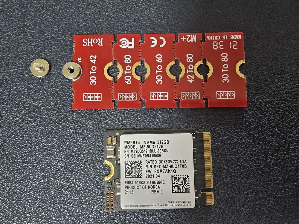 삼성 PM991a M.2 NVMe SSD 512 GB ( 2230 )확장 어댑터포함 이미지