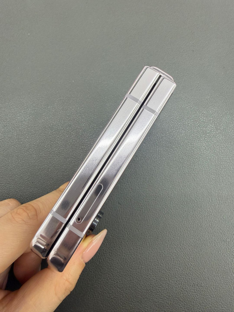 [대전 중고폰] 갤럭시 Z플립5 256GB 라벤더 / S급 / 실물촬영 / 매장운영 090535 이미지