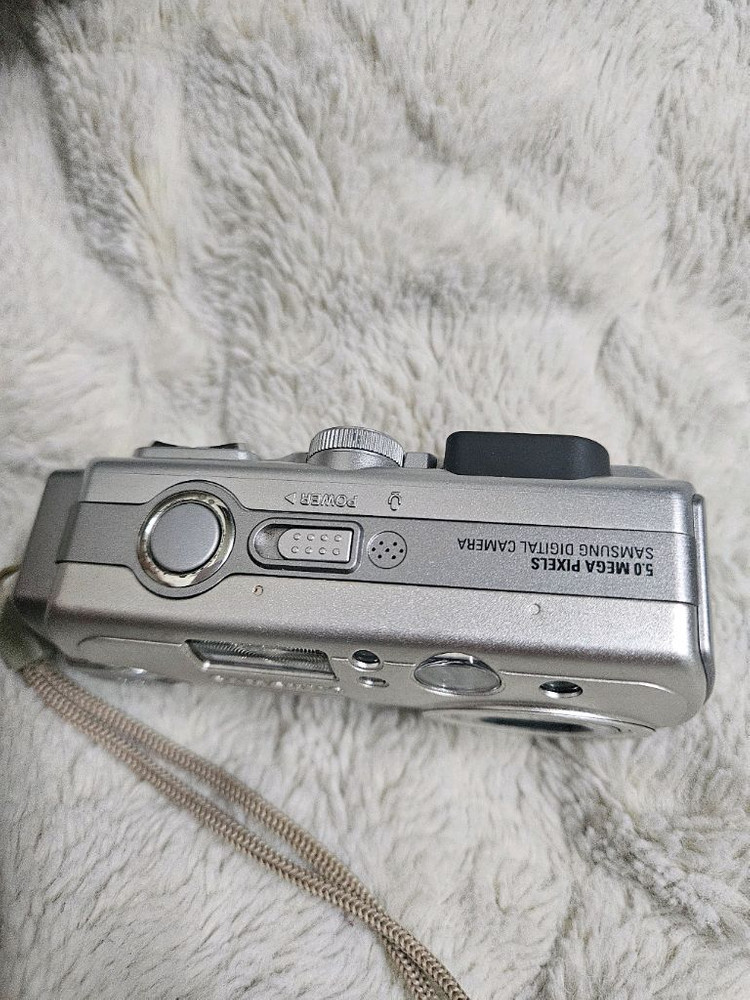 삼성 케녹스 v5 레트로 디카 빈티지 카메라 이미지