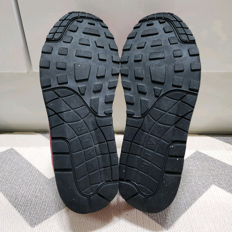 나이키 우먼스 에어맥스1 빈티지 하이퍼레드 270 이미지