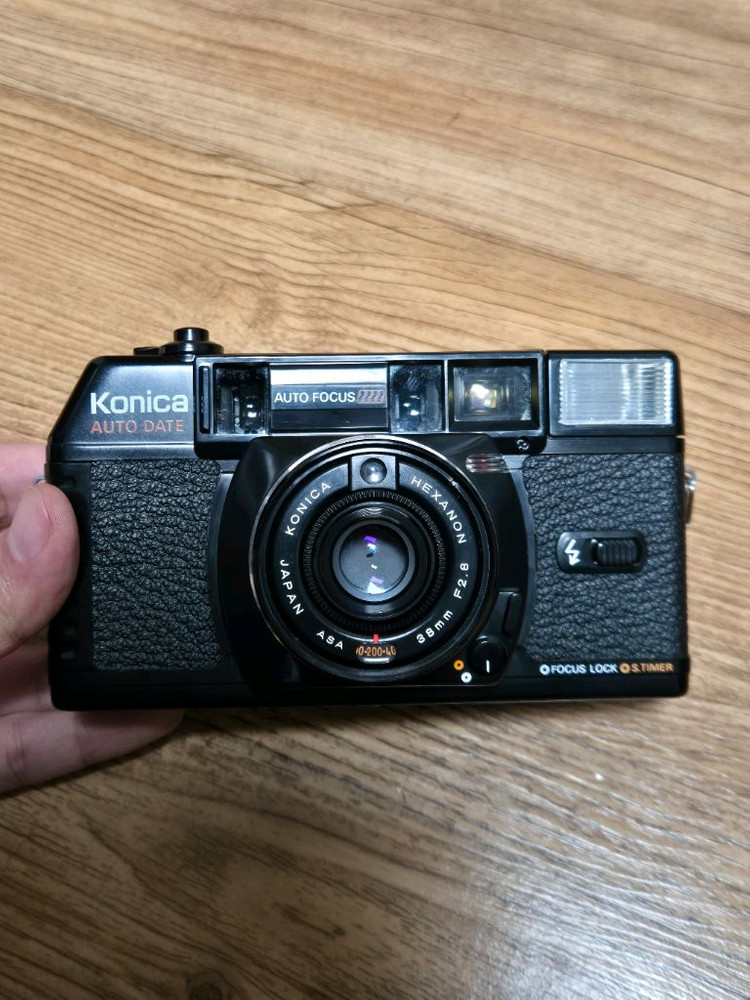 코니카 C35 MFD 필름카메라 이미지