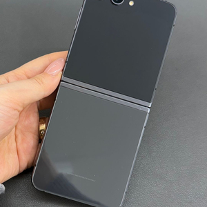 [대전 중고폰] 갤럭시 Z플립5 256GB 그라파이트 / S급 / 실물촬영 / 매장운영 392006 이미지