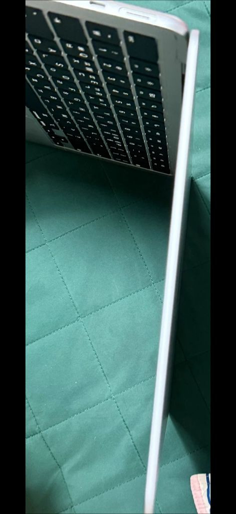 맥북에어 M2 13인치 실버 256기가 램8 이미지