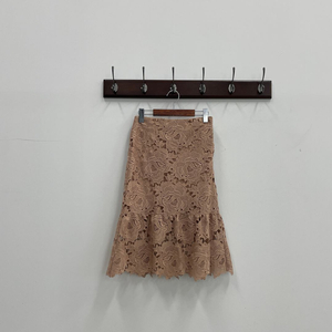 마쥬 크로쉐 미디 스커트 이미지