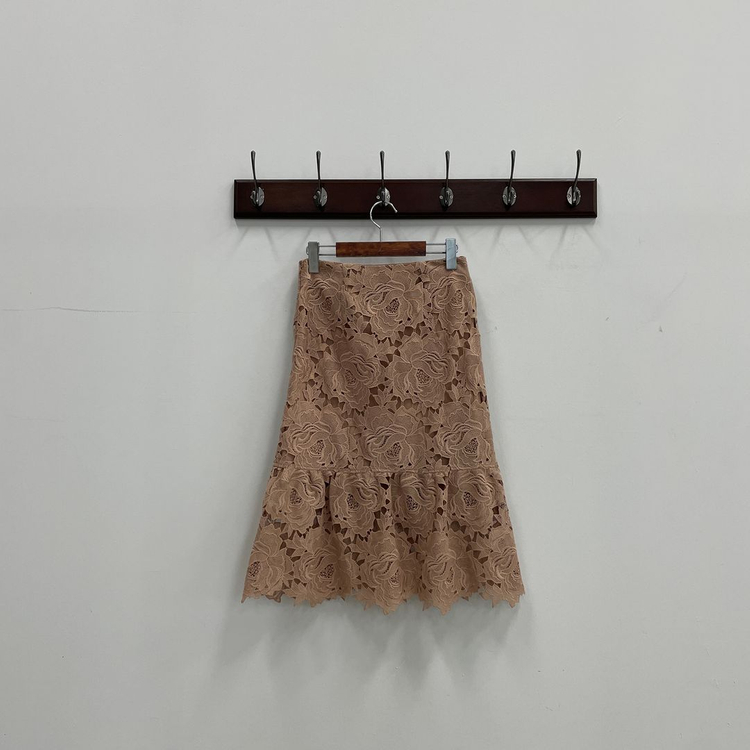 마쥬 크로쉐 미디 스커트 이미지